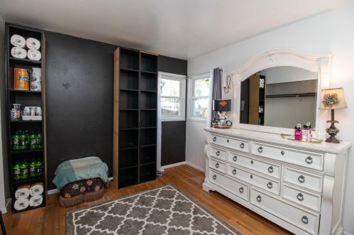 10436 Darnel Ave, Milwaukee WI 53223-3555 exterior