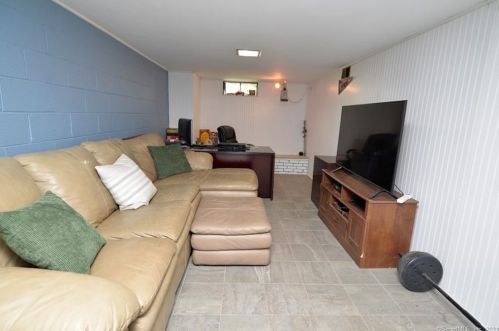 53 Spring Ln, Milford CT  06460-3209 exterior