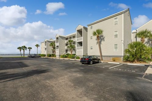 1330 Miracle Strip Pkwy, Fort Walton Beach, FL 32548-6244