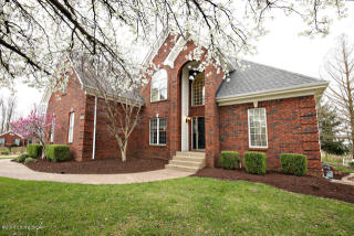3904 Forest Trace Ct, Louisville, KY 40245-7493