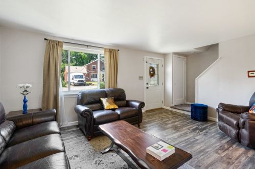 219 Penn Vista Dr, Pittsburgh, PA 15235-4236