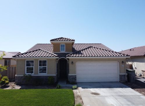 2479 Mountainside Dr, Los Banos CA  93635-8825 exterior