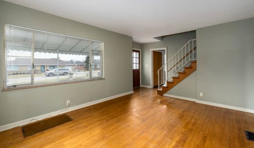 69 Summit Ave, Newport, KY 41075-2045