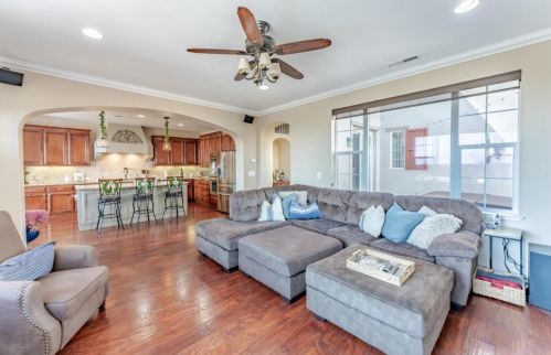 6630 Eagle Ridge Ct, Gilroy, CA 95020-3022