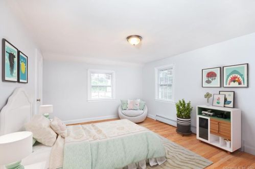 55 Forest St, Hartford CT  06118-2311 exterior