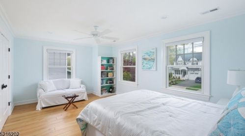 211 Seneca Pl, Westfield NJ  07090-4335 exterior