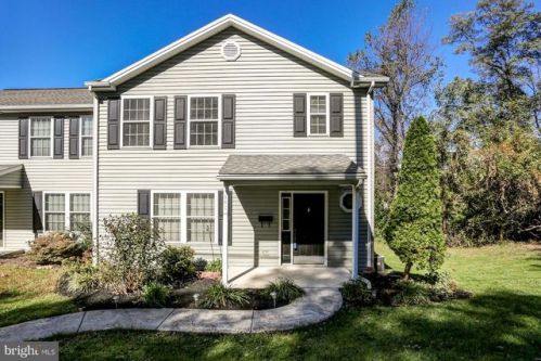 141 Shady Ln, West Enola PA  17025-2328 exterior