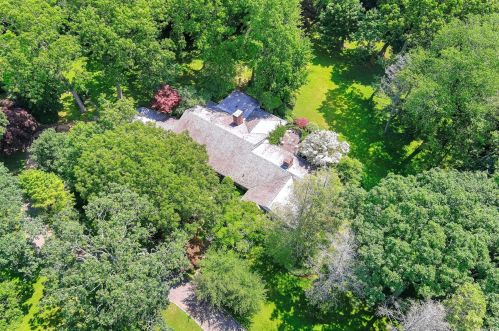 110 Wheatley Rd, Westbury, NY 11568-1211