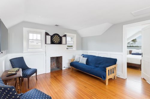 2905 Bay Shore Rd, Greenport NY  11944-2730 exterior