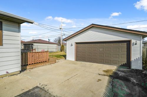 3241 90th St, Sturtevant WI  53177-2718 exterior