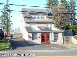 874 9th St, Stroudsburg PA  18360-1206 exterior