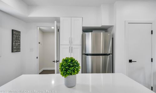 839 Lynnwood Ave, Bricktown NJ  08723-5253 exterior