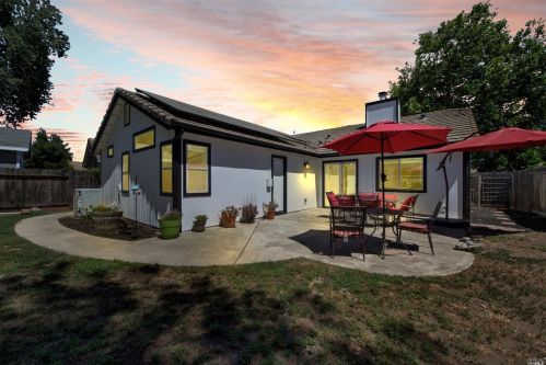 625 Evans Rd, Liberty Farms CA  95620-4272 exterior