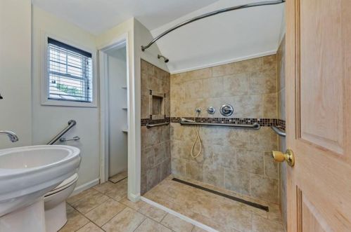 4 Garfield Ave, New Castle PA  16105-2536 exterior