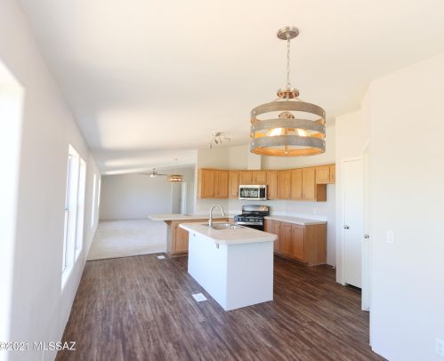 11210 Spur Dr, Tucson AZ  85736-1219 exterior