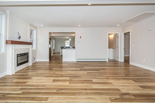 58 Shore Rd, Derry, NH 03038-5115