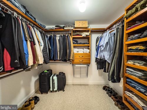 1 Cobalt Ct, Swedesboro NJ  08085-3644 exterior