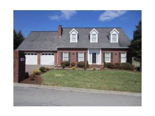 240 Chesterfield Dr, Kingsport, TN 37663-2976