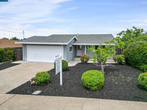 1175 Mcdonald Dr, Pinole CA  94564-2501 exterior