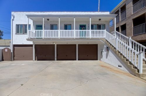 757 Redondo Ave, Long Beach CA  90804-5140 exterior