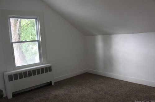 377 Broad St, Bristol CT  06010-6665 exterior