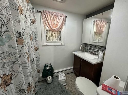 314 Caldwell Ave, Paterson NJ 07501-2500 exterior