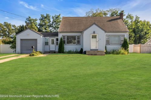 52 Fulton Ave, West Long Branch, NJ 07764-1218