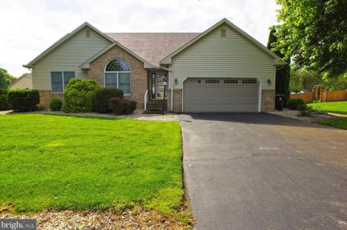 202 Stonegate Way, Camden-Wy, DE 19934-9666