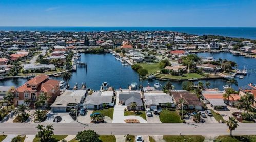 3755 Floramar Ter, New Port Richey, FL 34652-3120