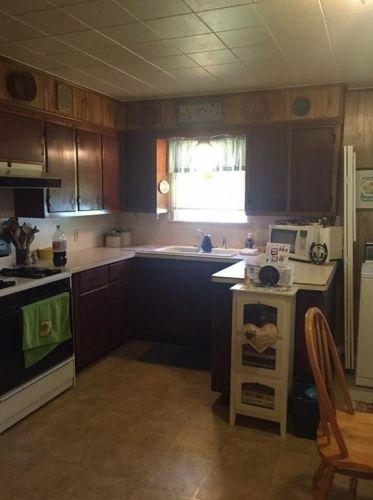 409 Walnut St, Cleburne, TX 76033-9236