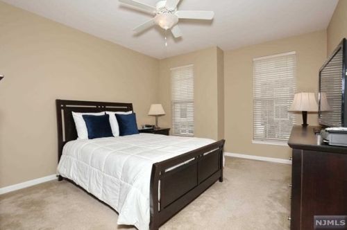 22 Aster Ln, Outwater NJ 07026-3563 exterior