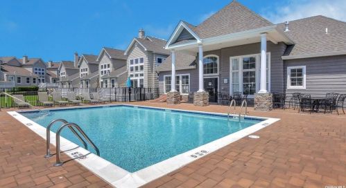 3 Meadow Way, Eastport NY  11941-1343 exterior