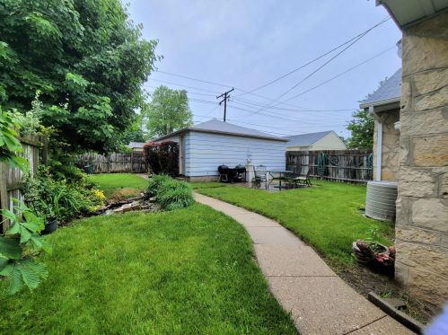 4343 68th St, Milwaukee, WI 53220-3427