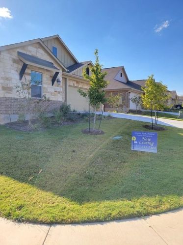 2001 Long Shadow Ln, Georgetown TX  78628 exterior