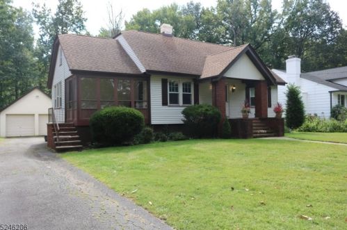 38 Hawthorne St, Cranford, NJ 07016-3019