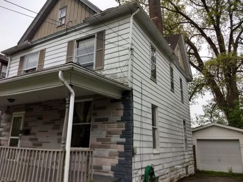 516 Wildwood Ave, New Castle, PA 16105-2440