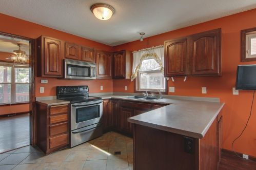 1221 Irving Ave, Minneapolis MN 55419-1126 exterior