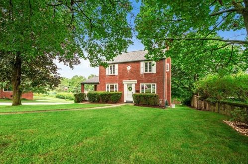 1001 Irwin Dr, Pittsburgh, PA 15236-2330
