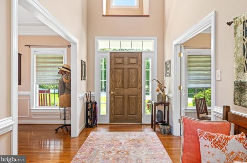 1532 Morris Pond Dr, Locust Grove, VA 22508-2163
