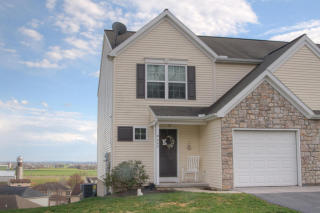 202 Eagle Dr, Ephrata, PA 17522-8774