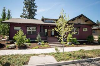 2427 High Lk Loop, Bend OR  97701-6968 exterior