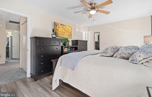 14857 Swallow Ct, Woodbridge VA  22193-1868 exterior