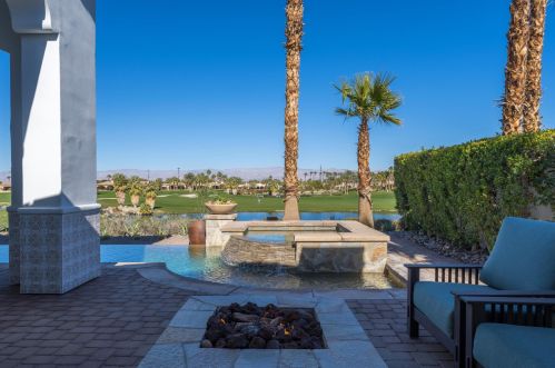 81530 Carboneras, La Quinta CA  92253-8219 exterior