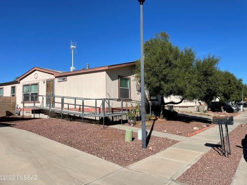 5030 Mesquite Club Ln, Tucson, AZ 85706-1772