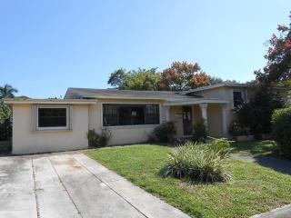 14501 13th Rd, Miami, FL 33167-1112