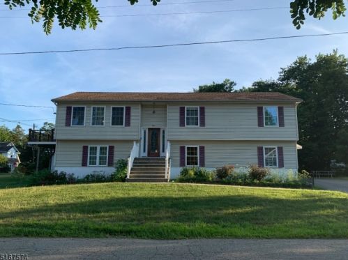 3 Edgewood Rd, Parsippany NJ  07834-2106 exterior