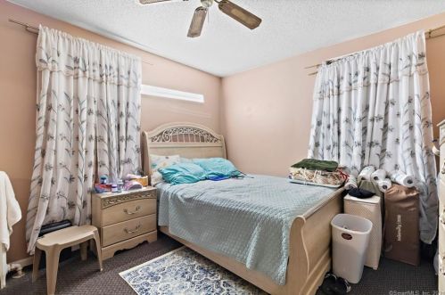 242 Clifton St, Wallingford CT  06492-4001 exterior