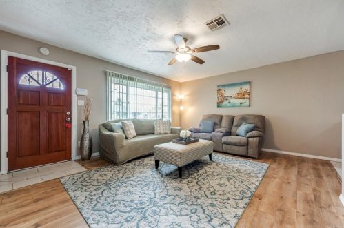 842 Billow Dr, San Diego, CA 92114-5007