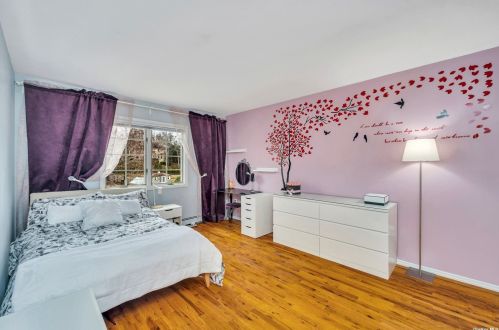 624 Caledonia Rd, Huntington Station NY 11746-5116 exterior