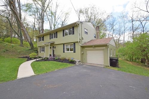 6965 Bridges Rd, Cincinnati, OH 45230-2140